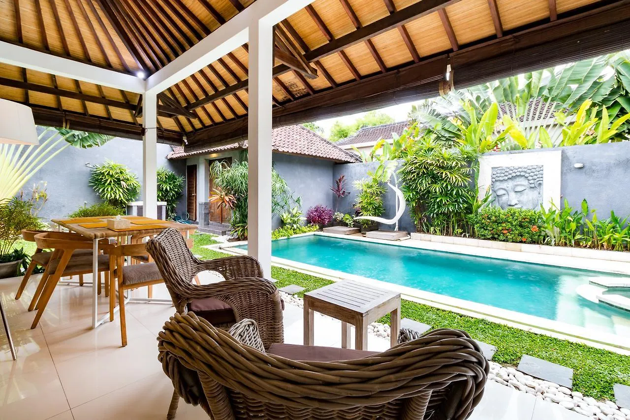 Sari Temuku Villa Seminyak