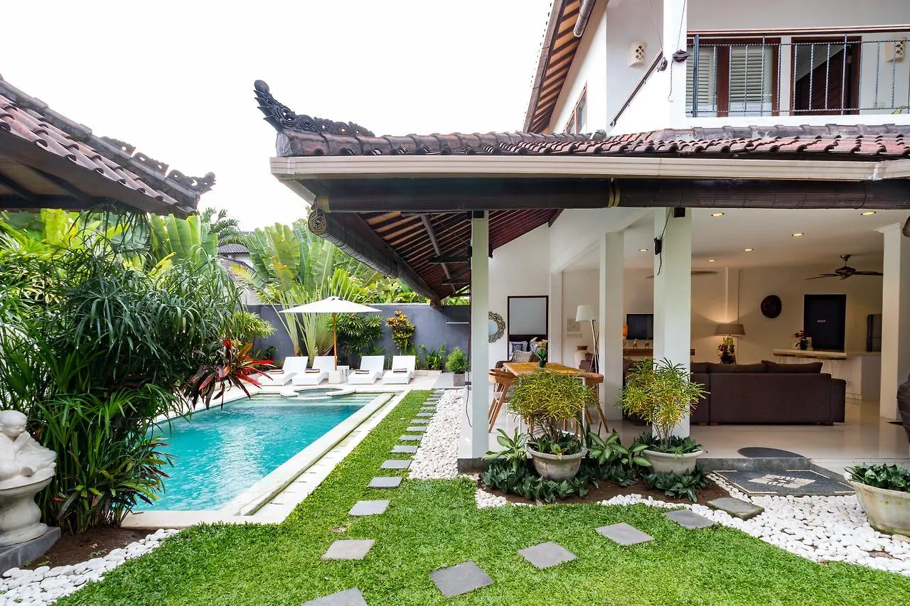 Sari Temuku Villa Seminyak