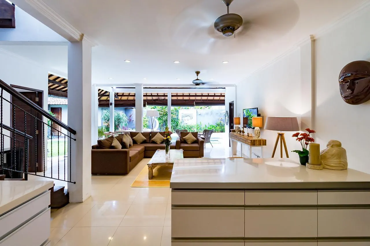 Sari Temuku Villa Seminyak